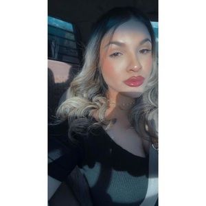 Meet your Posher, Regina